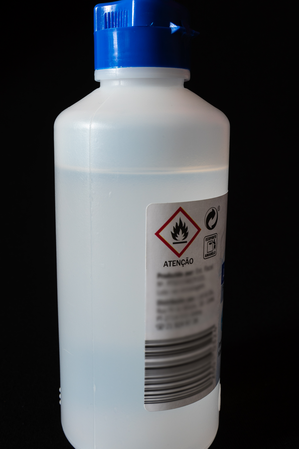 Hand sanitizers are one of the most in-demand products right now. Unfortunately, it's pretty tough to find! But if you're interested in homemade hand sanitizer recipes, we've got you covered. Take a look!